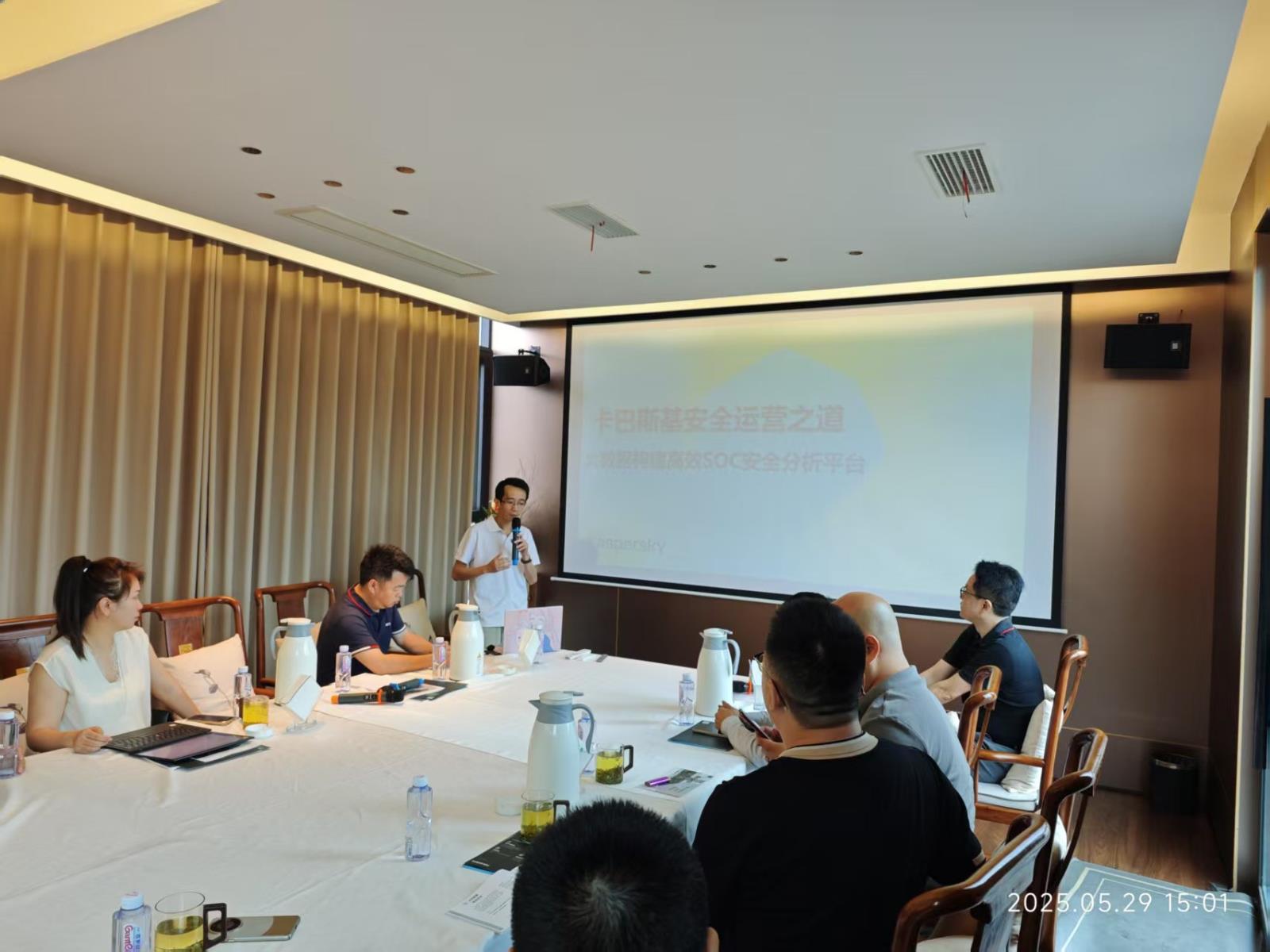 1729ba3ad5f6eec7a161b58a9cb23c5.jpg 1729ba3ad5f6eec7a161b58a9cb23c5.jpg